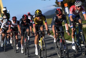 Tom Pidcock Strade Bianche