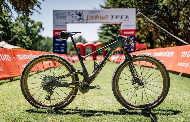 Nino Schurter continua apostando numa única garrafa, mesmo em provas por etapas