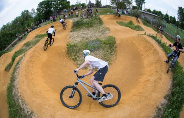 Pump Track para melhorar no mountain bike