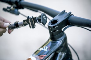 Como carregar mais coisas em uma bicicleta sem usar uma mochila ou pochete