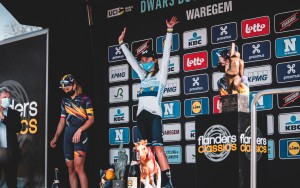 A Través de Flandes 2022 favoritas femeninas