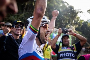 Nino Schurter wins and makes history in Brazil