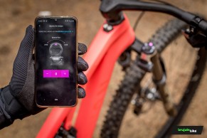 Probamos el sistema Rock Shox Flight Attendant: la revolución inteligente de las suspensiones