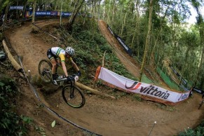 Entrevista con Bec McConnell: "Soy muy realista, sé que ganar en Brasil no significa que en cada carrera vaya a estar ahí "