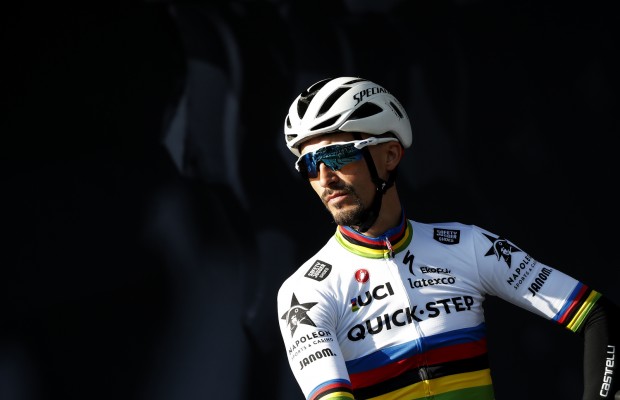 Alaphilippe con dos costillas rotas y un neumotorax, Pidcock con un dedo fracturado