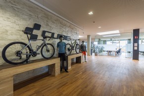 Cube se disculpa con sus clientes