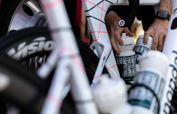 Cannondale apresenta uma verdadeira revolução com sua garrafa 100% compostável