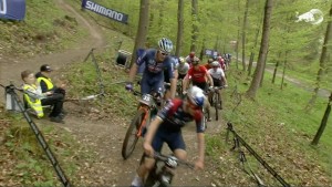 Samuel Gaze rises from his ashes to win the Short Track in Albstadt