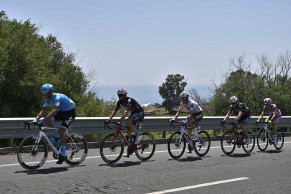 Arnaud Démare sobrevive à armadilha Alpecin-Fenix