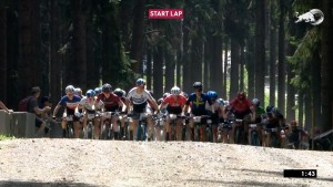 Espetáculo de Bec McConnel para vencer a Copa do Mundo XCO Nove Mesto