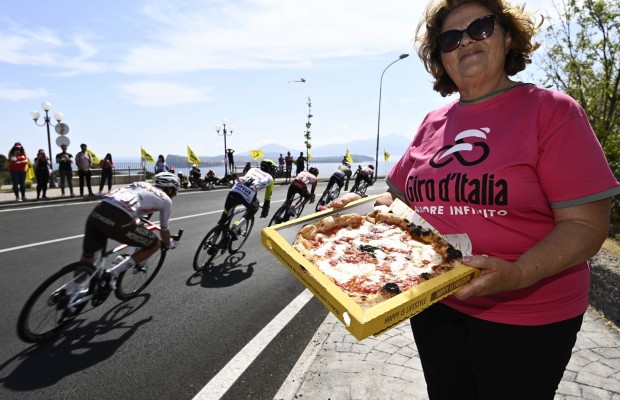 Las imágenes más curiosas de la primera semana del Giro de Italia