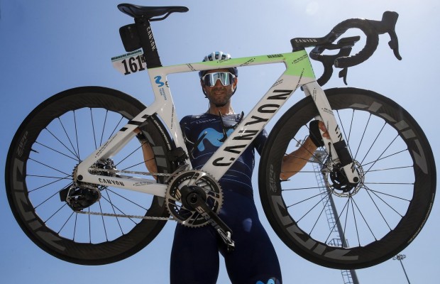 Valverde estrena bici en el Giro