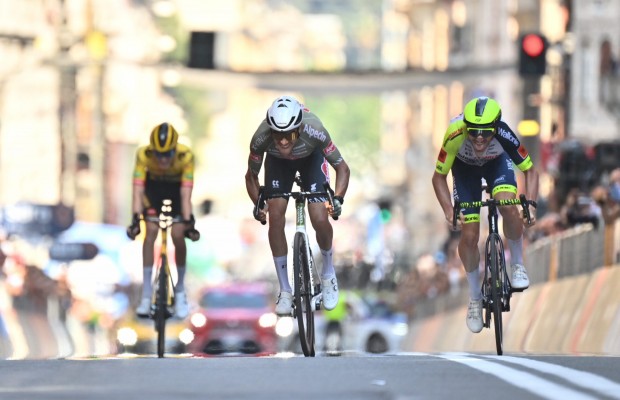 Stefano Oldani vence em Génova