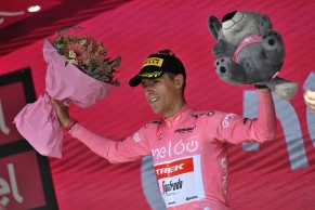 Arnaud Démare se lleva la etapa 13 del Giro, Juanpe mantiene el rosa