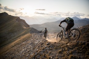 SCOTT jumps to the next level with SCOTT Travel, a travel platform for cyclists