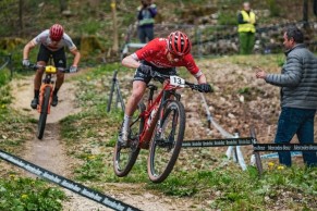These are the helmets, sunglasses, gloves and cycling shoes used by the best riders in the UCI XCO ranking