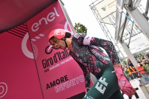 Jay Hindley vence a 105ª edição do Giro d'Italia