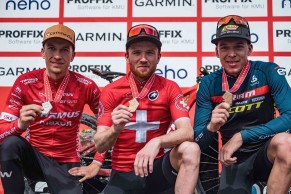 Mathias Fluckiger y Alessandra Keller ganan el Campeonato XCO de Suiza 2022