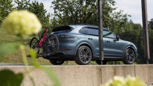 Porsche continua ganhando terreno e compra Fazua por completo