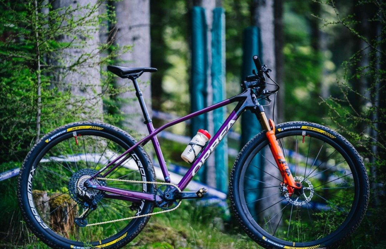 A Alma OMX 2022 do Team KMC Orbea para Leogang