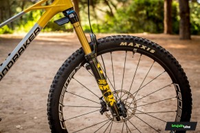 Probamos la Mondraker Raze Carbon RR: pura tentación