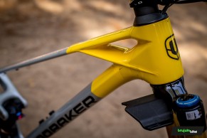 Probamos la Mondraker Raze Carbon RR: pura tentación