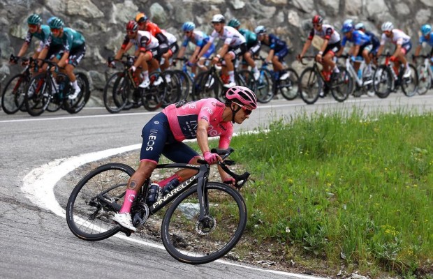 Richard Carapaz leads EF Education-EasyPost for the Giro di Lombardia