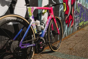 Así son las Cannondale diseñadas por Palace Skateboards y Rapha para el Tour de Francia 2022