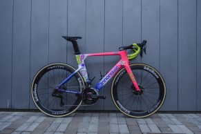Así son las Cannondale diseñadas por Palace Skateboards y Rapha para el Tour de Francia 2022