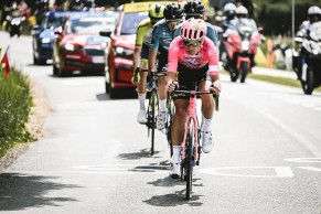 Jakobsen marca o primeiro sprint do Tour de France 2022