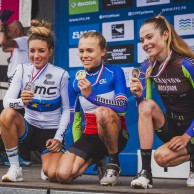 Loana Lecomte e Titouan Carod são os novos campeões franceses de XCO