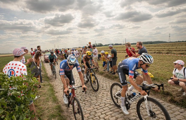 Van der Poel reconhece que sua atuação não é a esperada: "Sou apenas a sombra de mim mesmo"