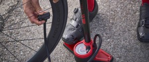Elige la presión perfecta para las ruedas de tu bicicleta de carretera