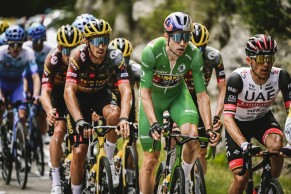 Wout van Aert impone su punta de velocidad en Lausana