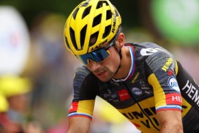 Wout van Aert impõe velocidade de ponta em Lausanne