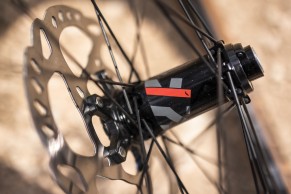 Nuevas ruedas Fulcrum RED ZONE 5 y RED METAL 5: altas prestaciones sin descuidar la relación calidad-precio