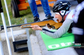 Peter Sagan prueba su puntería con el biatlón