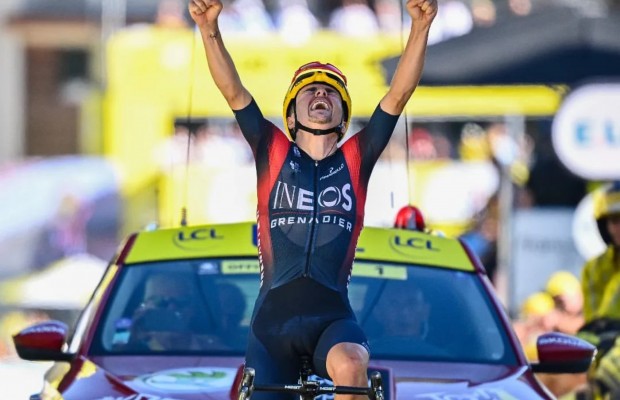 Tom Pidcock entra na história do Tour de France ao vencer o mítico Alpe d'Huez