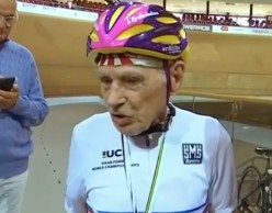 Robert Marchand intenta un nuevo récord en bici a sus 107 años