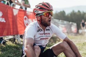 Flückiger se siente asustado por el odio en internet y anuncia que no estará en las dos próximas pruebas de Copa del Mundo