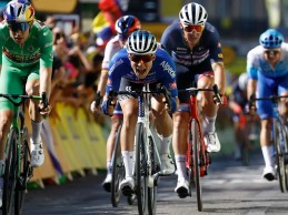 Losing weight vs. gaining strength, which is better in cycling?