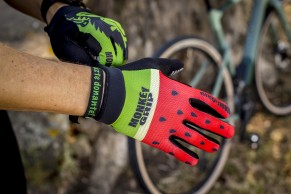 Testamos as luvas Monkey Grip Summer: design e qualidade em versão hot