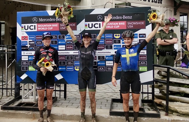 Gwendalyn Gibson surpreende a todos e vence o Short Track de Snowshoe 2022