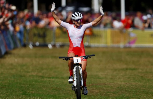 Evie Richards se reencontra com a vitória nos Commonwealth Games