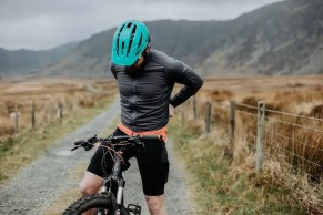 La marca Rab llega al MTB y al gravel con su colección Cinder