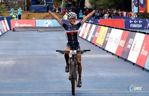 Lecomte vence o Campeonato Europeu XCO 2022 após uma avaria de Pauline Ferrand Prevot