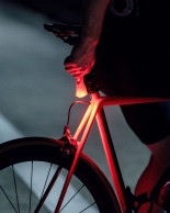 Flock Light, uma luz traseira biomovimento para persuadir os motoristas