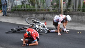 Lesiones más comunes en el ciclismo de carretera y cómo evitarlas