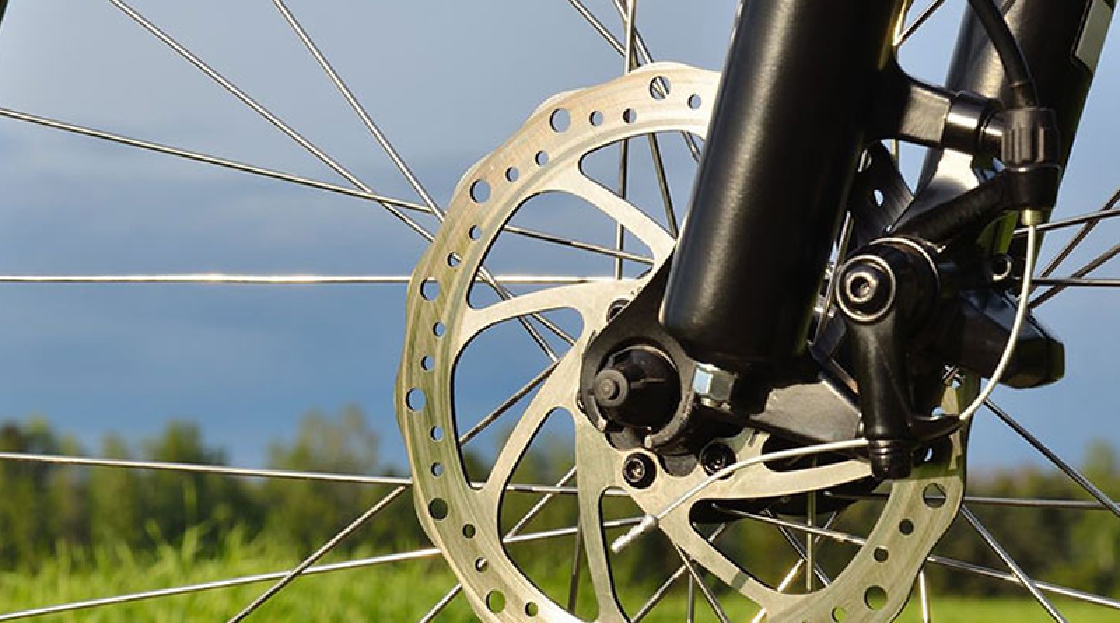 Mechanical vs. hydraulic disc brakes pros and cons of each one