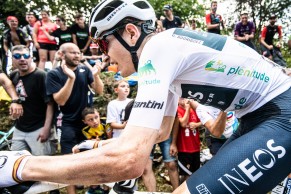 Carapaz completa sua participação na La Vuelta com uma vitória formidável